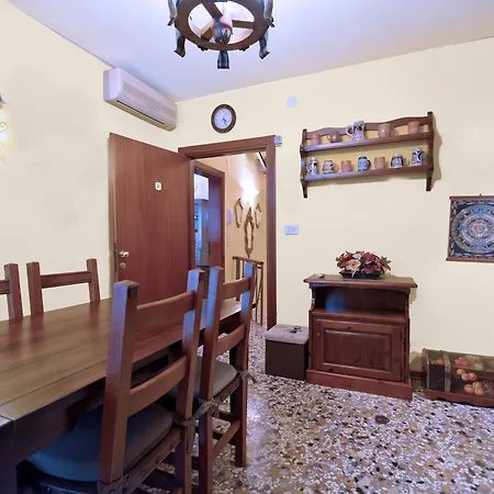 Ve.n.i.ce Cera Casa Della Zia *