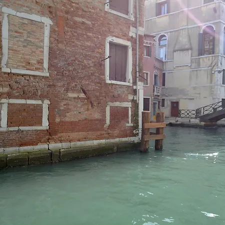 Ve.n.i.ce Cera Casa Della Zia Apartment Venice